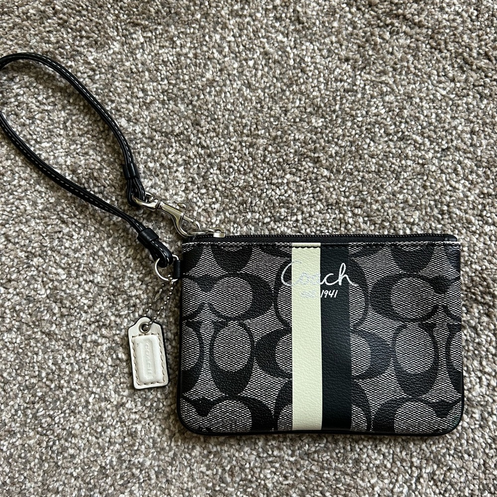 Coach Black and Cream Signature Wristlet